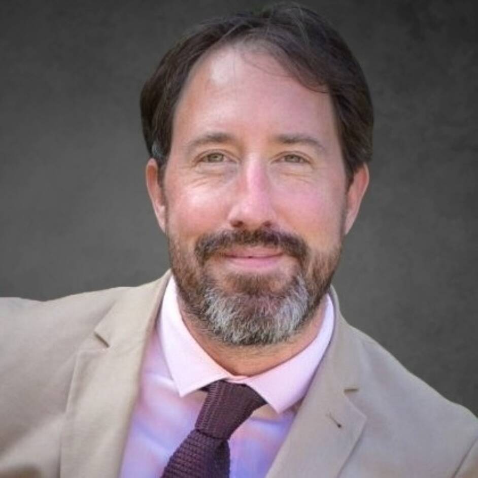 Dan ridge profile photo 04 sq